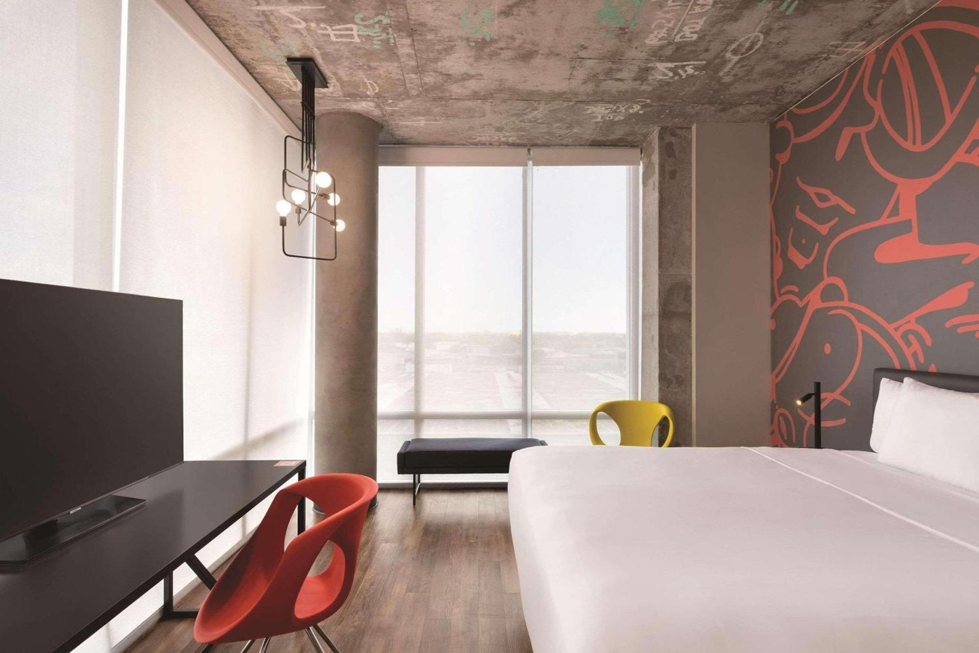 Radisson Red Miami Airport Hotel Eksteriør billede